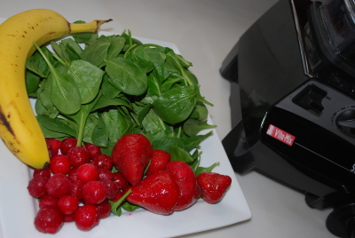 fruit and spinach for green smoothie