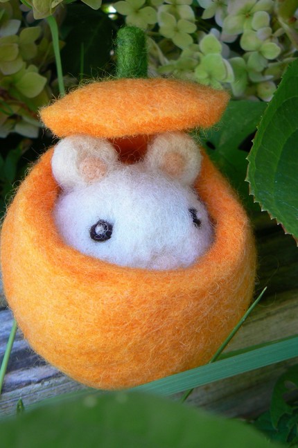 felted mouse toy