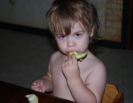 Kids Eating Veggies